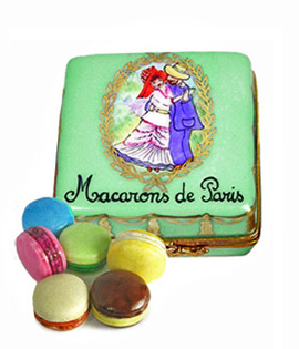 Limoges box Renoir cover Macarons