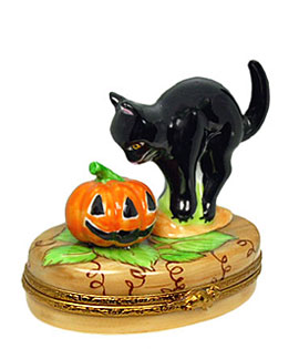 Limoges box black cat with Jack o' lantern