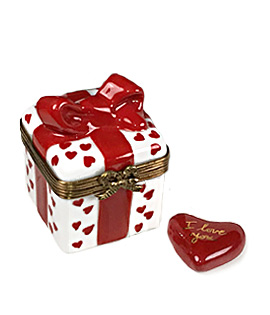 Limoges box love gift with hearts and inside heart