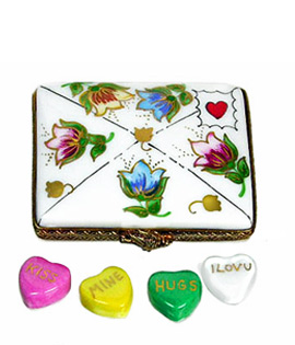 Limoges box Valentine letter with tulips decor and four conversation hearts