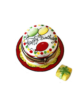 small vanilla birthday cake Limoges box on plate - balloons decor
