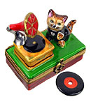 cat playing old time phonogtraph Limoges box